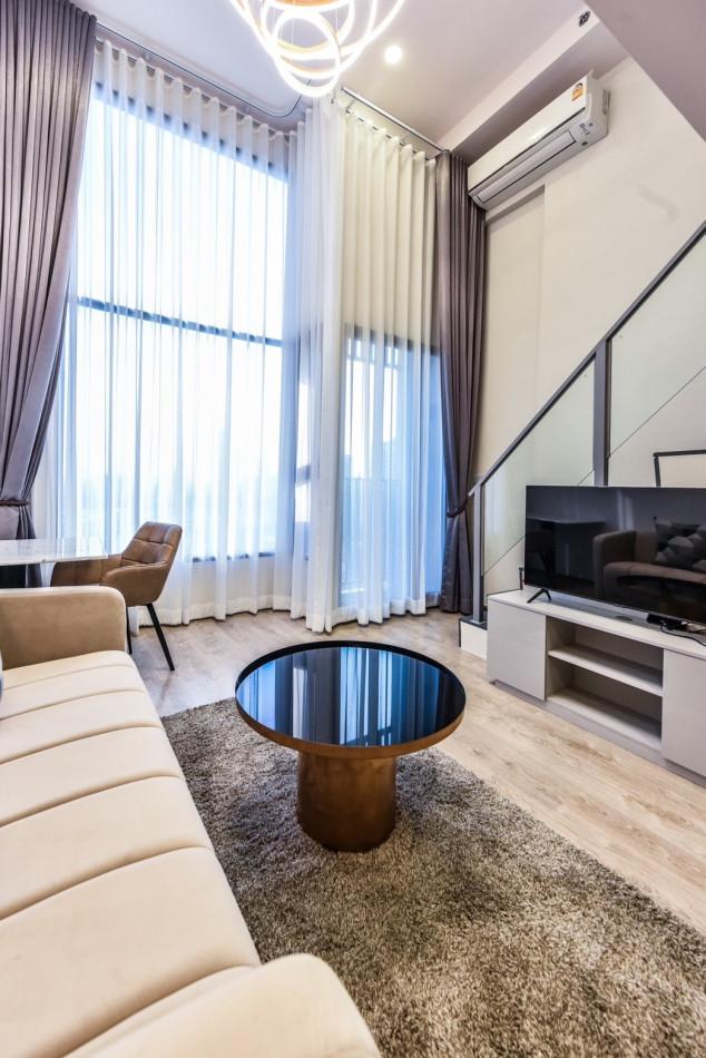 ให้เช่าคอนโด SOHO Bangkok Ratchada (โซโห แบงค็อก รัชดา) 38 ตรม. 1 นอน 1 น้ำ ชั้น 19 วิวเมือง พร้อมเฟอร์และเครื่องใช้ไฟ