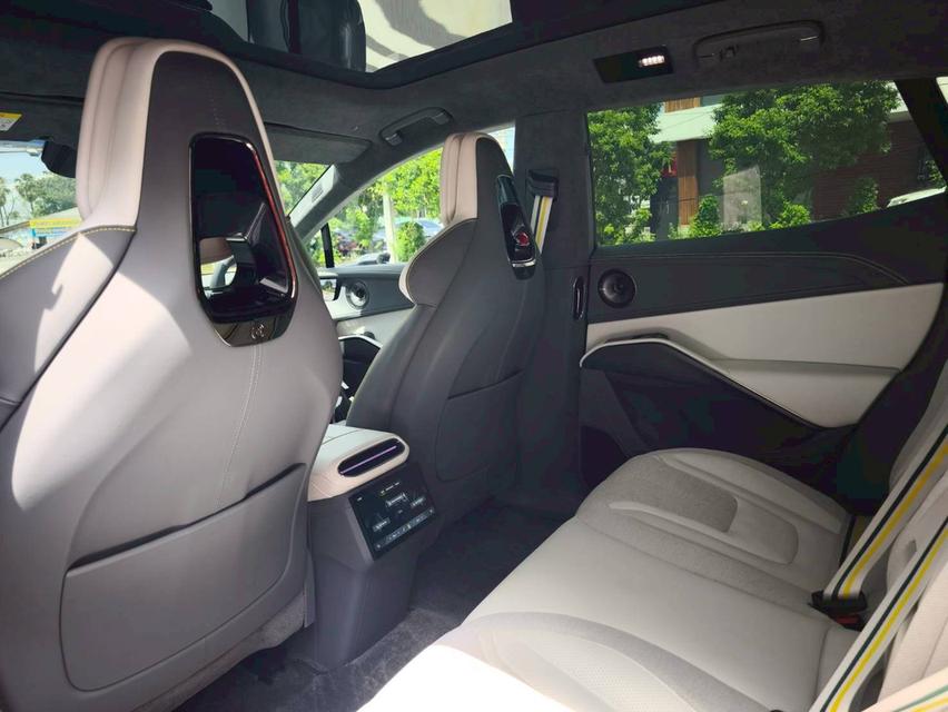 รหัสรถ KPV6464 🚀 2025 Lotus Eletre R 4WD SUV – ตัวแรงที่สุดของค่าย! 11