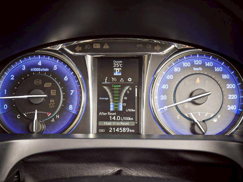 TOYOTA CAMRY 2.0 G (MNC) เกียร์ Auto สีบรอนซ์เทา ปี 2015 14