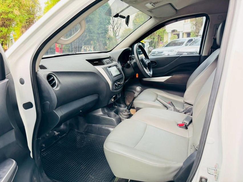 NISSAN NAVARA SINGLECAB 2.5cc. รุ่นSL เกียร์ธรรมดา ปี2021