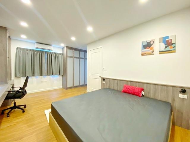 ซ.ลาซาล 40-42 MRT ศรีลาซาล 1.5กม.ให้เช่าทาวน์โฮมสุดหรู 4 ชั้น หลังมุม 30ตร.วา. ลาซาล อเวนิว 900 ม. แหล่งช้อปปิ้ง 5