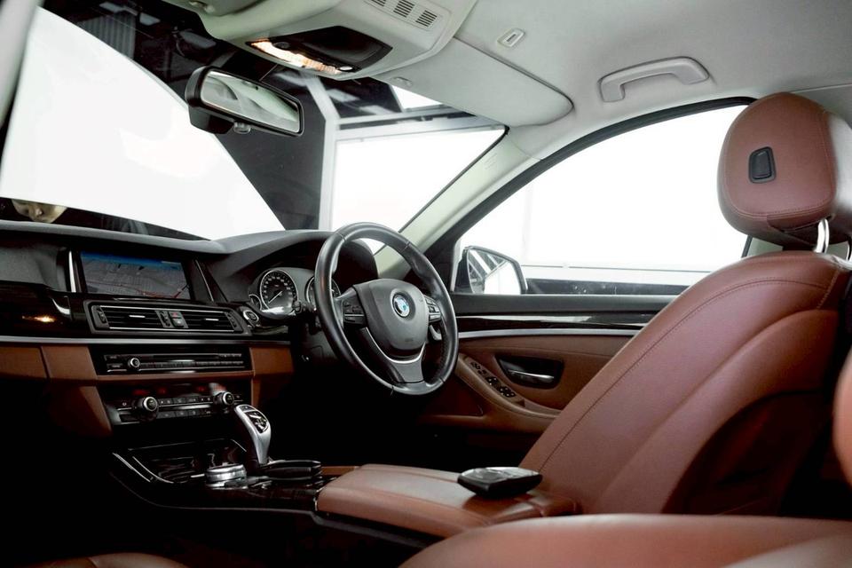 รหัสรถ PR44 📌BMW 528i Luxury Line (Model F10 LCI) 5