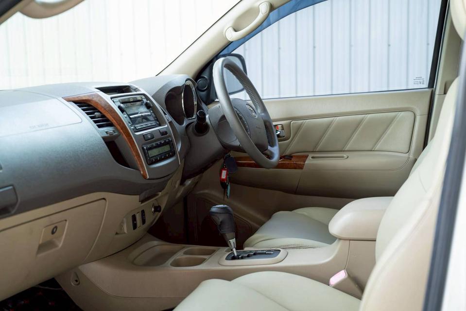 TOYOTA FORTUNER, 2.7 V ปี 2009 จด 2010 โฉม ปี08-11   12