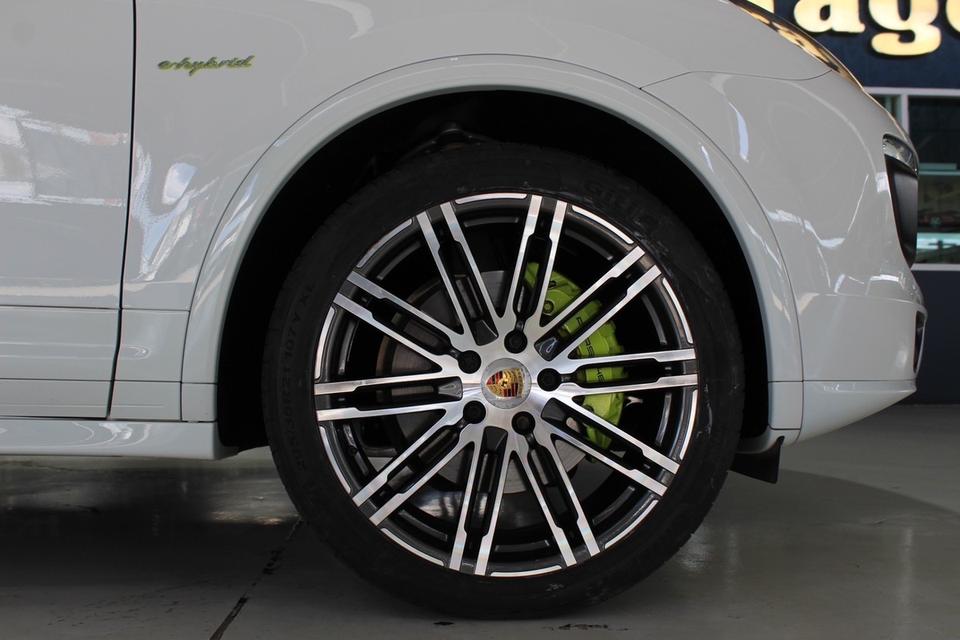 รหัสรถ JRS8118 เข้าใหม่กับ Porsche Cayenne SE Hybrid 2016 9