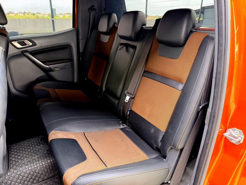 FORD RANGER 2.2 WildTrak Hi-Rider DoubleCab ปี2017รถบ้านแท้  ออพชั่นเต็มคัน ไมล์น้อย 14