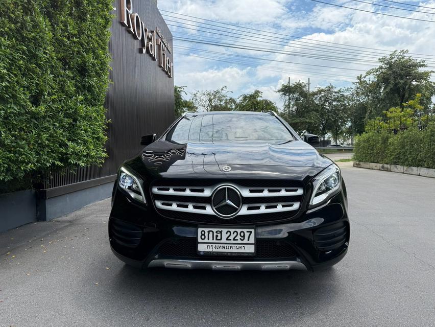 Benz GLA250 Amg 2019 Facelift รถสวยไมล์น้อยวิ่ง 86,xxx km. เข้าศูนย์ทุกระยะ รถมือเดียว สีเดิมทั้งคัน