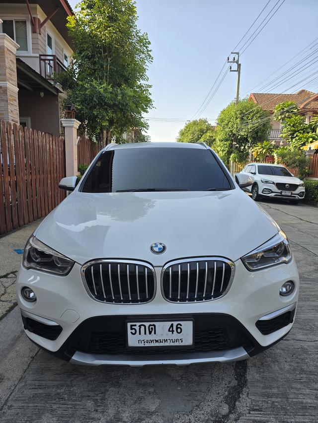 BMW X1sDrive18d สีขาว ปี2019 รถสวยมาก มีประกันคุณภาพรถยนต์ของ อลิอัลซ์ อยุธยา หมด เม.ย 2570 ไม่รวมทะเบียนรถ