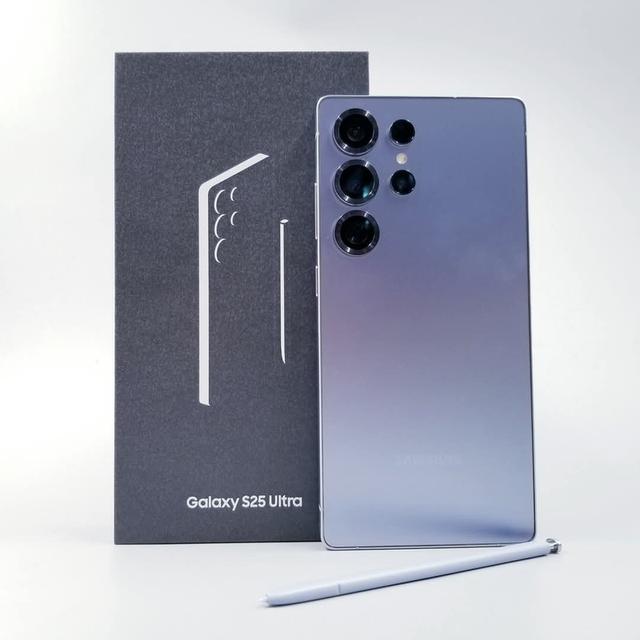 Samsung Galaxy S25 Ultra (12+256) Titanium Silverblue (5G) #ประกันศูนย์ยาว สภาพสวยใหม่เอี่ยม ไร้ตำหนิใดๆ ครบกล่อง สุดคุ้ม 🔥 เพียง 23,900 - ⚠️ ประกัน