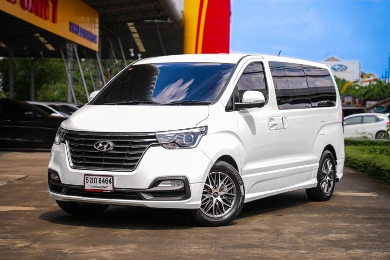 2019 HYUNDAI GRAND STAREX 2.5 VIP สีขาว ดีเซล ไมล์ 113602 กม.