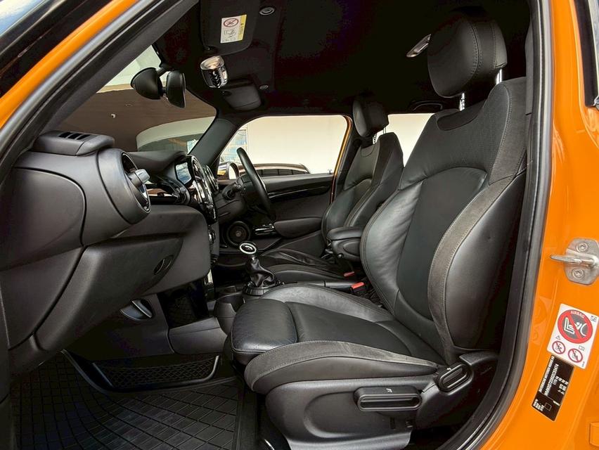 2015 Mini COOPER S, 2.0 F55 S 5-Door Hatchback สีเหลืองสวยจัด สีเหลืองยอดนิยม รูปที่ 15