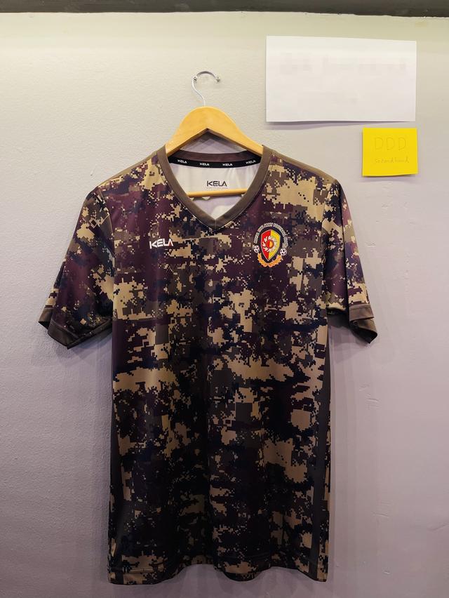 เสื้อบอล ARMY United ของแท้ ลาย Digital Size M 19x28 ส่งฟรี