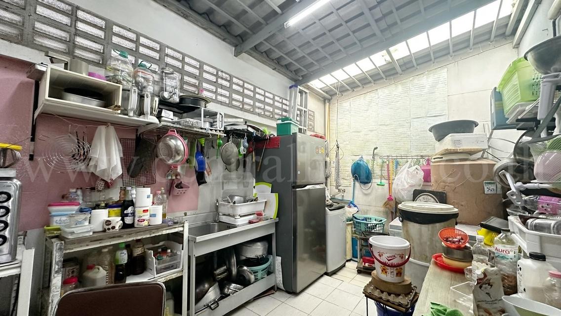 อาคารพาณิชย์ 3 ชั้น ไอลีฟ ทาวน์ ลำลูกกา คลอง 3 ถูกสุดในโครงการ 6