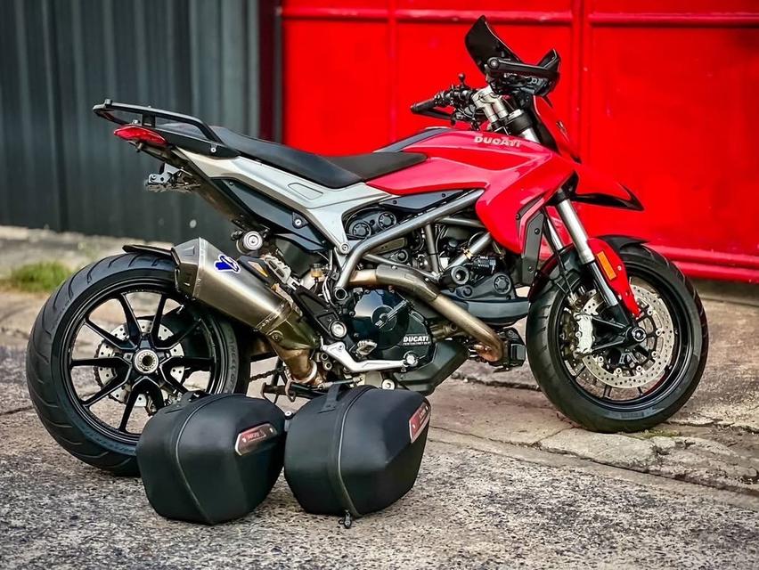 Ducati Hypermotard 939 ปี 2019  3