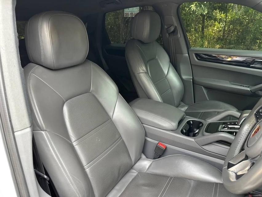 Porsche Cayenne E-hybrid ปี 2018 สีขาว Auto เลขไมล์ 77,xxx km 9