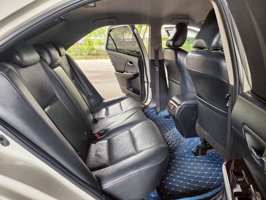 ขายรถ Toyota Camry 2.0G Estimo ปี 2015 สีขาว เกียร์ออโต้ 12