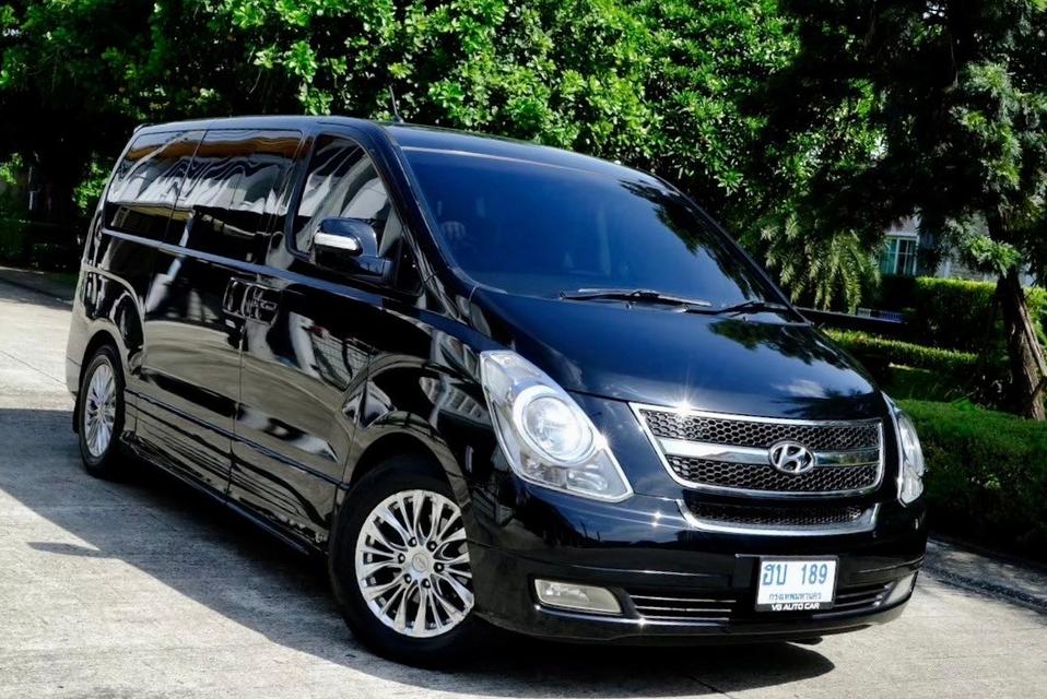  Hyundai H1 2.5 Deluxe  : ดีเซล  ออโต้  : 2012  ดำ  ไมล์: 11x,xxx กม 2