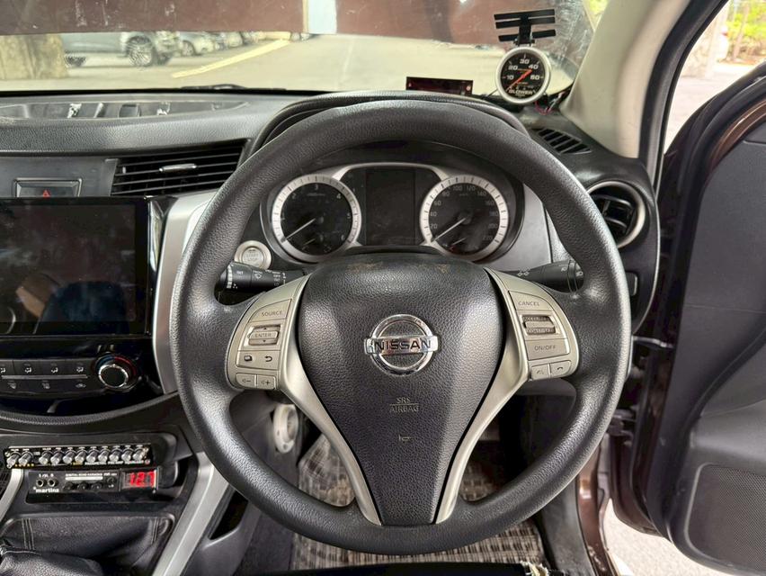 ขายด่วน! Nissan NAVARA NP300 Double Cab 2.5 E Calibre MT ปี 2016 รถสวยมือเดียว สภาพดี พร้อมขับทันที! 11