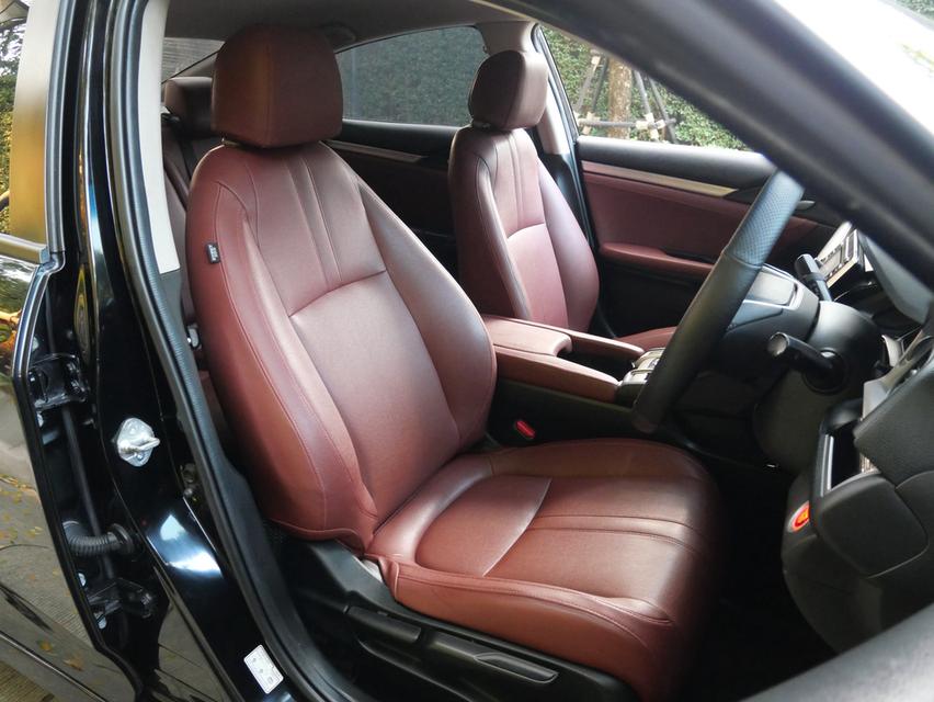 CIVIC FC 1.8 E ปี2019 MN รถสวย