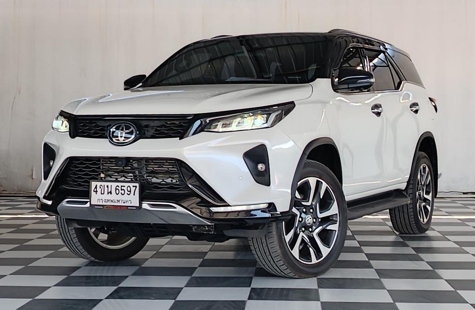 รถยนต์มือสองพร้อมใช้งาน