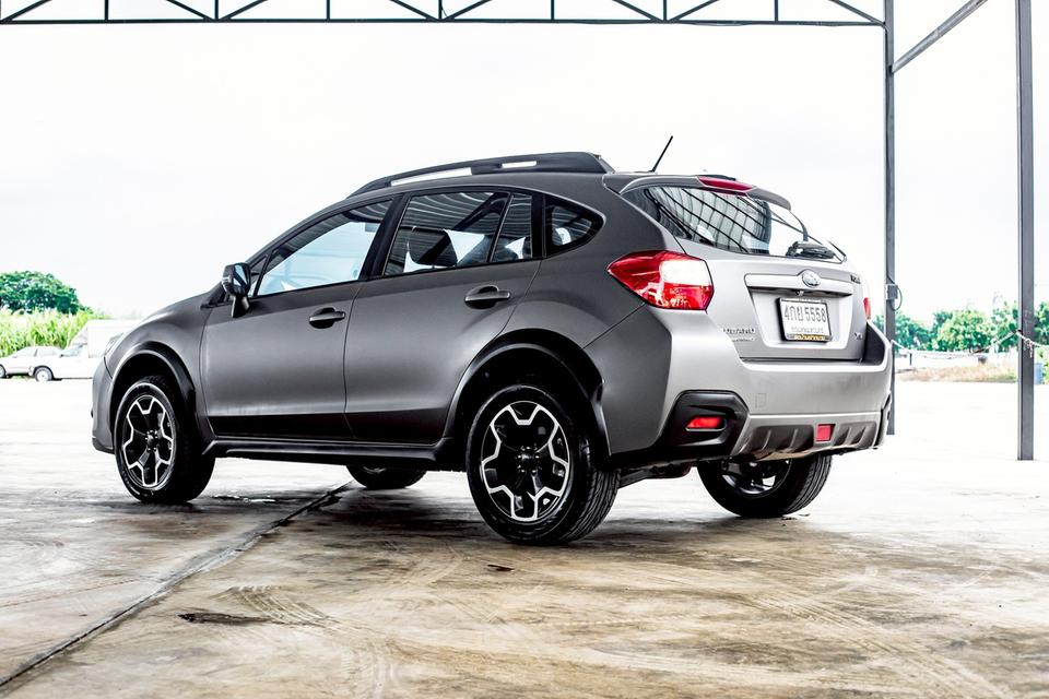 Subaru Xv 2.0 AWD สีเทา ปี 2015 แร๊ปกันรอยสีเทาด้านไว้ทั้งคัน 8