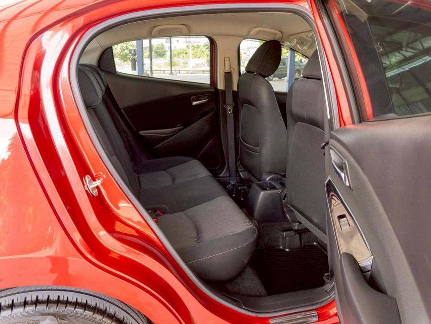 Mazda 2 1.3 High connect ปี จด 2018 รถสวย 18
