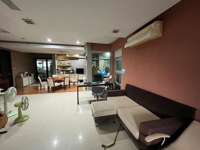 ขายบ้านเดี่ยว 2 ชั้น หมู่บ้านแกรนด์คาแนลประชาชื่น อ.ปากเกร็ด จ.นนทบุรี ทำเลดี เดินทางสะดวก ใกล้ ม.ธุรกิจบัณฑิตย์ 8