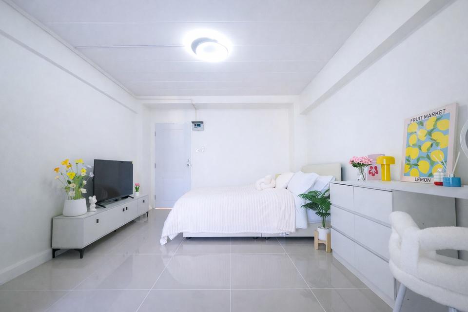 ขายราคาพิเศษ ธัชพล 2 คอนโดมิเนียม 20.5 ตร.ม. ชั้น 7 ห้องมุม วิวสวย ทำเลดีเยี่ยม ใจกลางเมือง เฟอร์นิเจอร์ครบ แอร์ ทีวี ตู้เย็น รีโนเวทใหม่ทั้งหลัง 8