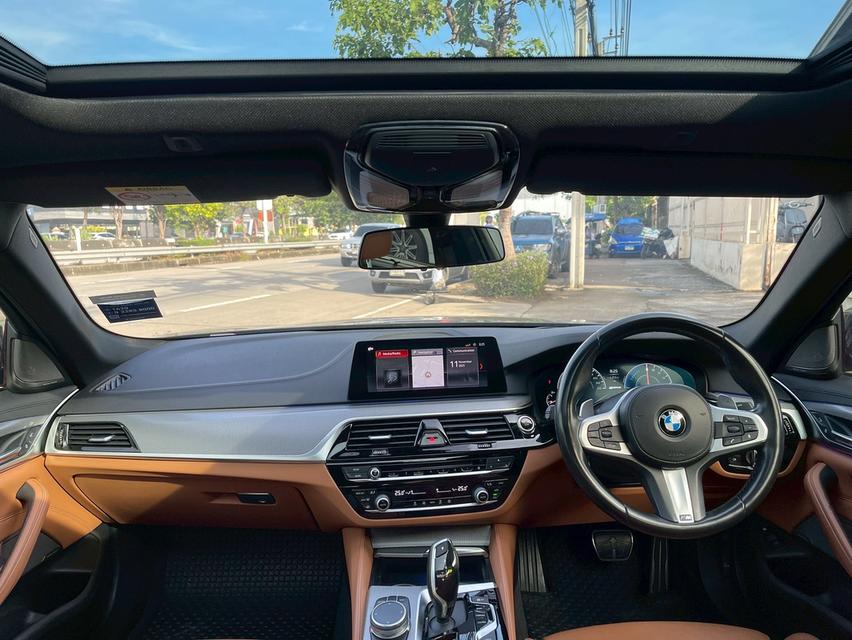 รหัสรถ KPV5632 2019 BMW 530e M-Sport 7