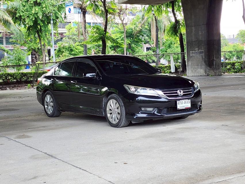 ขายรถ Honda Accord 2.0EL ปี 2015 สีดำ เกียร์ออโต้