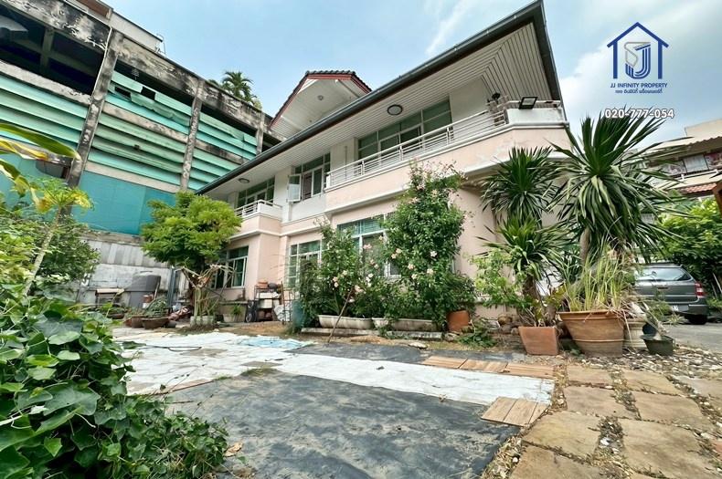 ขายบ้านเดี่ยว 2 ชั้น 89 ตร.ว. หลังริม ซอยลาดพร้าว 87 แยก 10 ใกล้ทางด่วนฉลองรัช,รถไฟฟ้าสายสีเหลือง 1