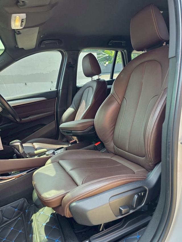 BMW X1 sDrive18d M sport สีขาว ปี 2018 ไมล์ 100,000กม. รูปที่ 9