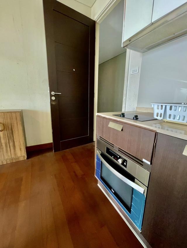 ขายคอนโด IVY THONGLOR 43 ตรม. ชั้น 24 วิวเมือง**ฟรีเฟอรฟ์นิเจอร์** 4