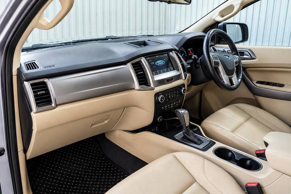 #FORD EVEREST, 2.2 TITANIUM ป2015 จดปี 2016 สีเทา โฉม ปี15-22 - รถมือเดียวป้ายแดง รูปที่ 13