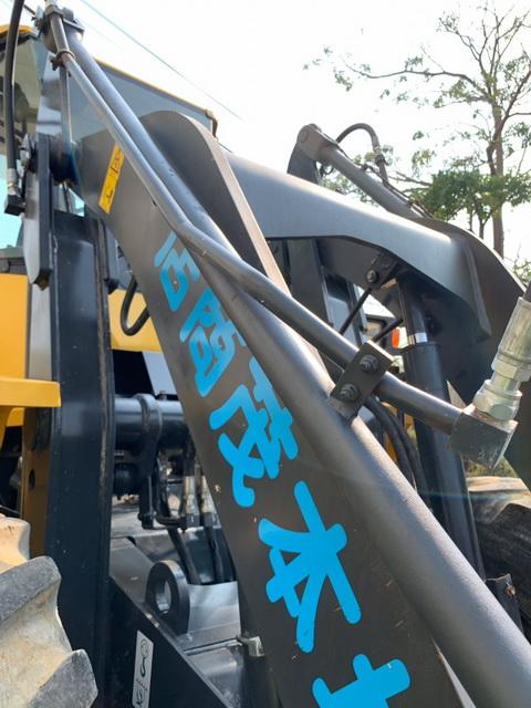 WR12-6 (WA100-6) แขนยกสูงพิเศษ ตัก 1.28 คิว ยกสูง 3.90 ม. เครื่องยนต์ 4 สูบเทอร์โบ 99.4 แรงม้า  12