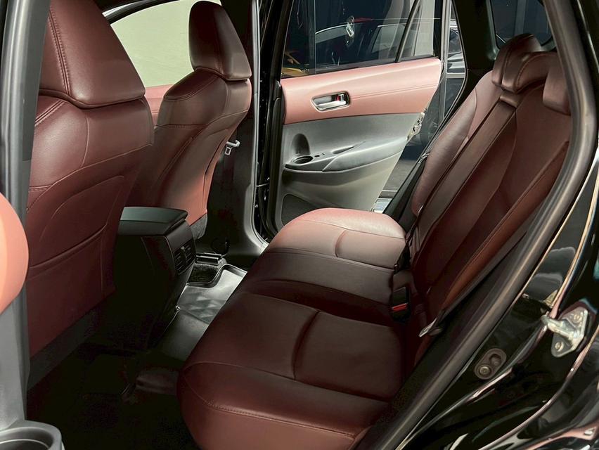 Toyota Corolla Cross 1.8 Hybrid Premium SUV 10
