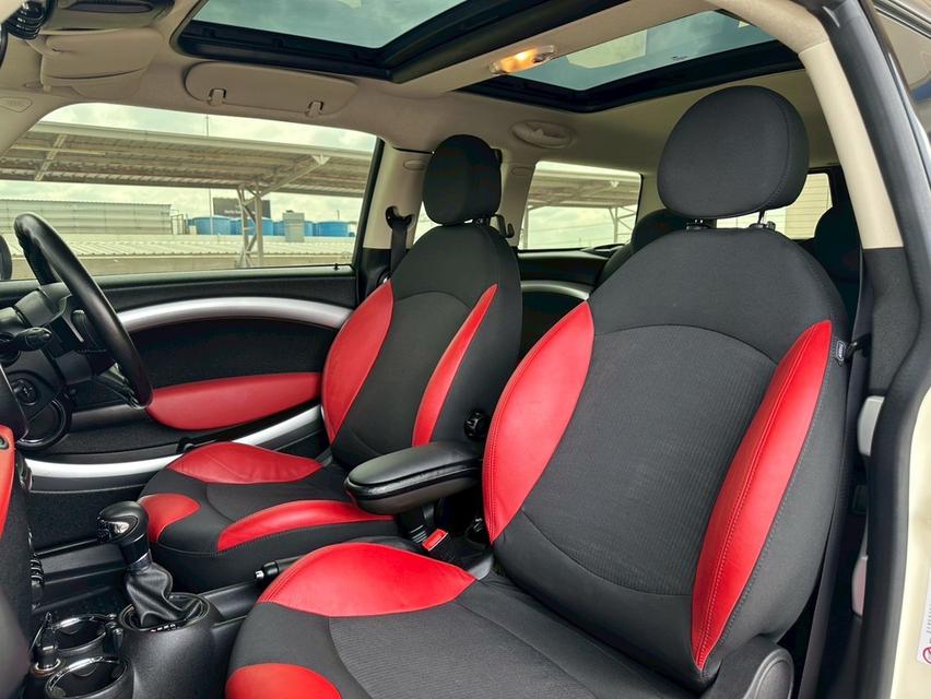 MINI Cooper Clubman (R55) Body ประตูตู้กับข้าว 1.6L Panoramic Glass Roof 13