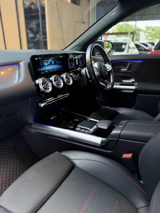 Benz GLA200 AMG ปี 2022 รถมือเดียว ไมล์น้อย รูปที่ 9