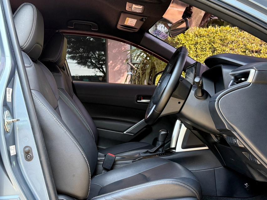 2022 Toyota CROSS HYBRID SMART รถมือเดียวป้ายแดง รถวิ่งน้อย เข้าศูนย์ตามระยะ รถไม่มีอุบัติเหตุครับ 13