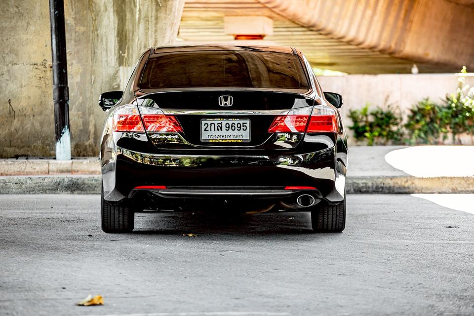 Honda Accord 2.0EL ปี 2013 สีดำ มือเดียวป้ายแดง 7