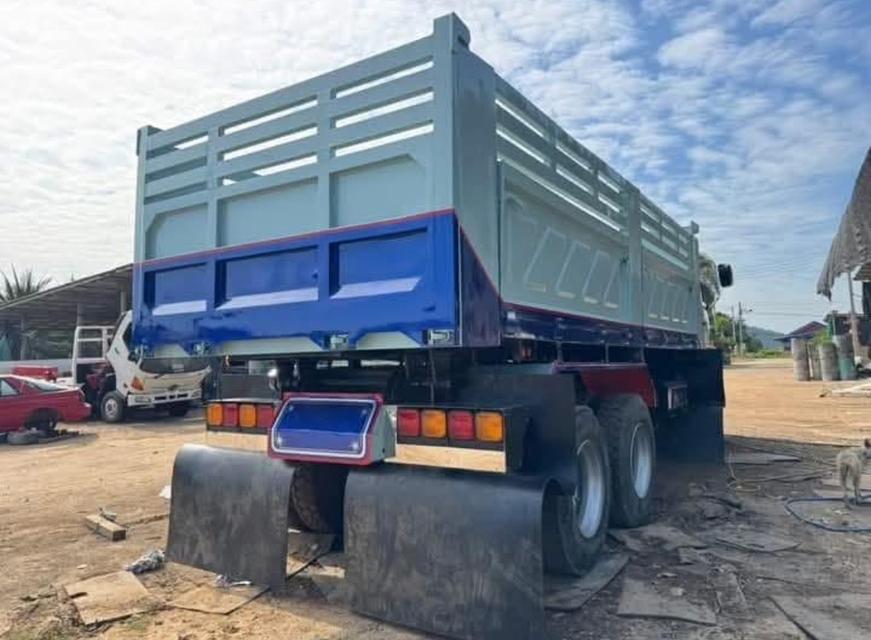 ปล่อยรถ Isuzu Rocky 10 ล้อดั้มพ์ ปี 2016 5