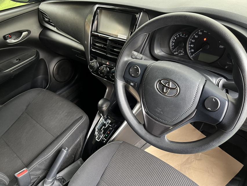 #Toyota YARIS 1.2 Sport  5