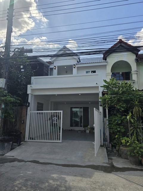 ขายทาวเฮ้าส์ 2 ชั้น หมู่บ้านพิมพ์ทอง ซอยลาดพร้าว 101 เดินทางสะดวก หาของกินสะดวก 2