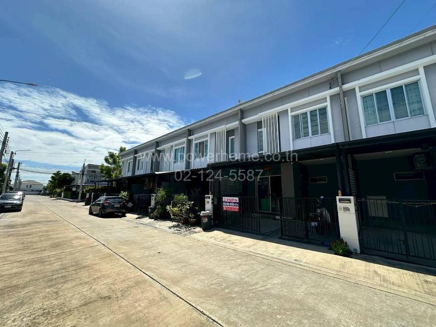 หมู่บ้านพฤกษาวิลล์ ประชาอุทิศ – สุขสวัสดิ์ 78 ใกล้ตลาด บิ๊กซีประชาอุทิศ ถนนสุขสวัสดิ์ แขวงทุงครุ เขตทุ่งครุ กรุงเทพมหานคร 3