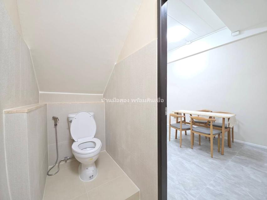 หมู่บ้านปรีชา 10 ถนนรามคำแหง 8