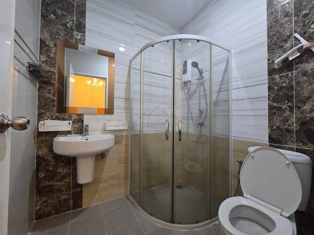 ให้เช่าทาวน์โฮม 2 ชั้น 3 ห้องนอน โกลเด้นท์ทาวน์ 3 บางนา-สวนหลวง เฟอร์นิเจอร์พร้อมอยู่ 8