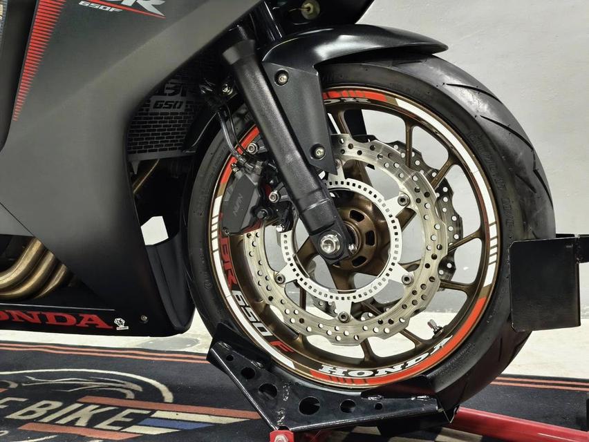 HONDA CB650F ปี 2018 ชุดแต่ง CBR จบๆ พร้อมหล่อ รูปที่ 17