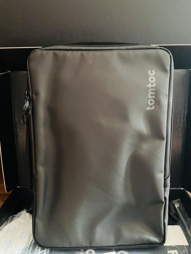 (มือ 1 ของแท้) TOMTOC กระเป๋าสะพายมีช่องใส่ iPAD และ laptop 16" รุ่น Defender ACE A04  2