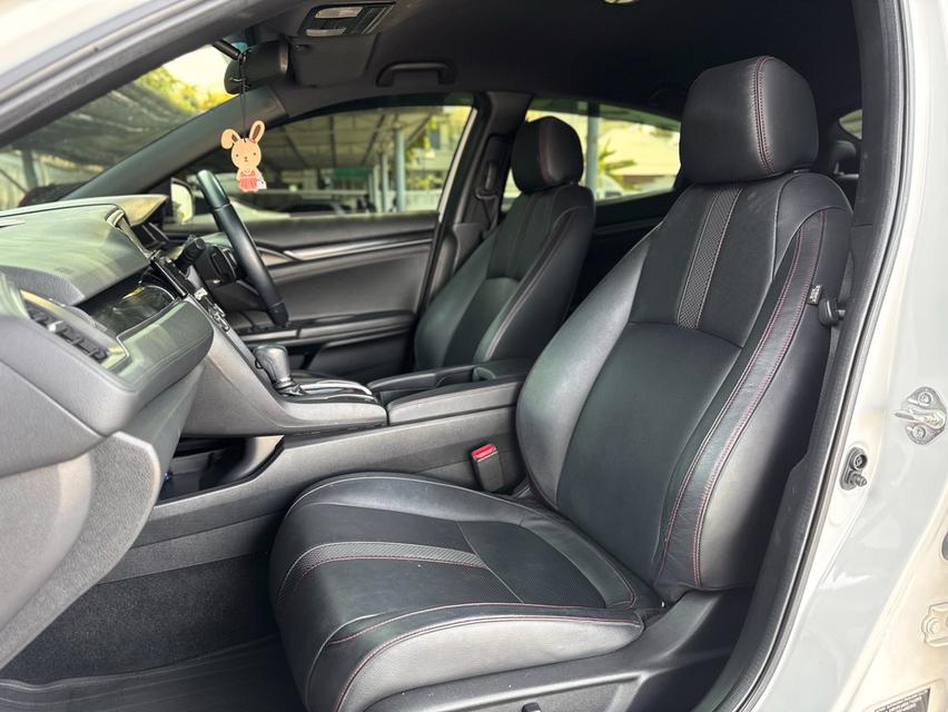 HONDA CIVIC FK 1.5 Rs TURBO (mnc)สีขาว ปี 2021 รูปที่ 12