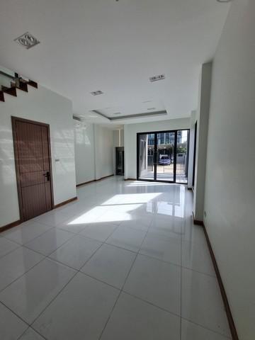 ให้เช่าโฮมออฟฟิศ 4 ชั้น 22.5 ตร.ว. JW Urban Home Office ) ถ.สรงประภา ใกล้ตลาดสี่มุมเมือง 2