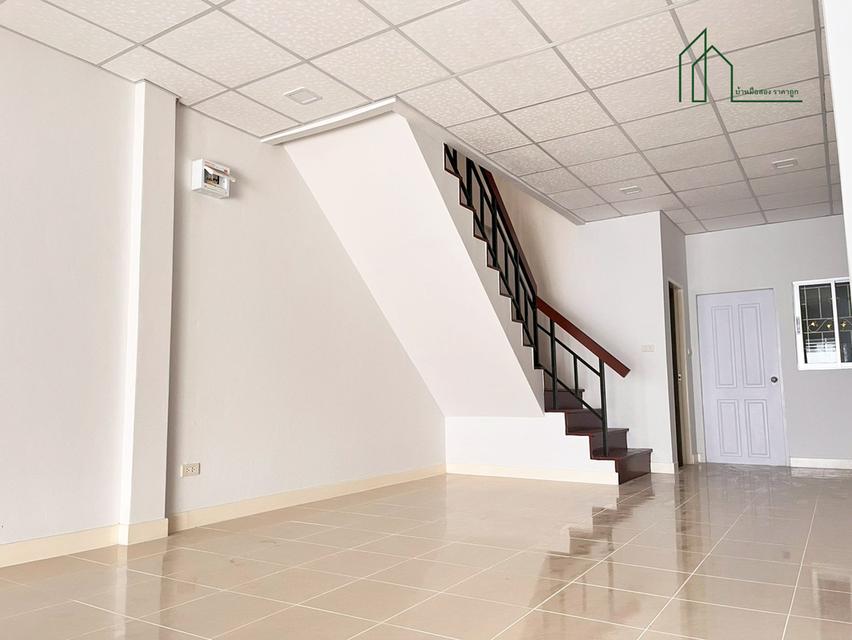 ทาวน์เฮ้าส์ 2 ชั้น หมู่บ้านชายคลอง รีโนเวทพร้อมอยู่ 3